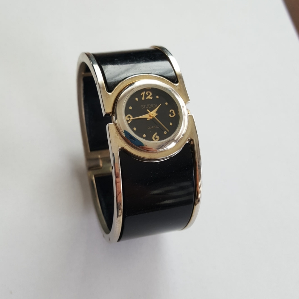 Studio watch